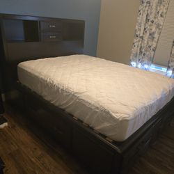 Queen Storage Bed