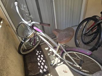 ⚐
 

24" Kent La Jolla Women's Beach Cruiser Bike (Lightweight Aluminum Frame) - $70 (Brentwood)
