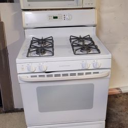 Gas Stove With Microwave 