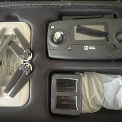 Holy Stone HS720 series GPS drone with Camera and accessories