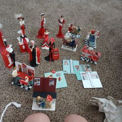 14 Piece Vintage 1940 Coca Cola Xmas Beauties Collection