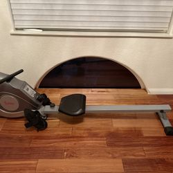 Sunny Health & Fitness Magnetic Rowing Machine – Excellent Condition!