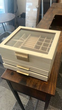 Jewelry Box with Glass Lid