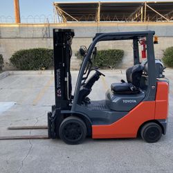 2018 Toyota Forklift 5000 LB 8FGCU25