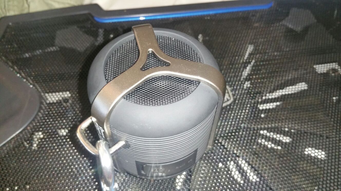 Roxbox Starline EL79 Bluetooth rechargeable speaker