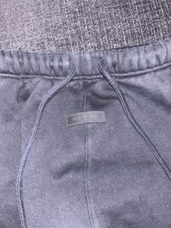 ESSENTIALS black sweats size (Small)