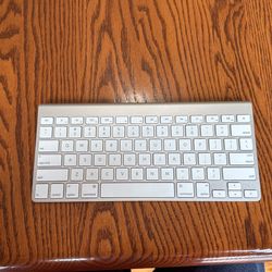 Apple Wireless Keyboard 
