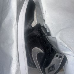 Brand New Jordan 1 Retro High “Satin Shadow” Womens 8 Mens 6.5