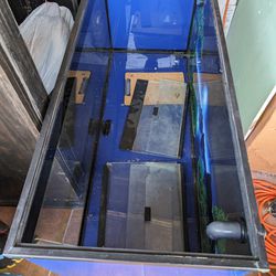 2 Fish Tanks 4x18x20  and 36x30x12 with Stand