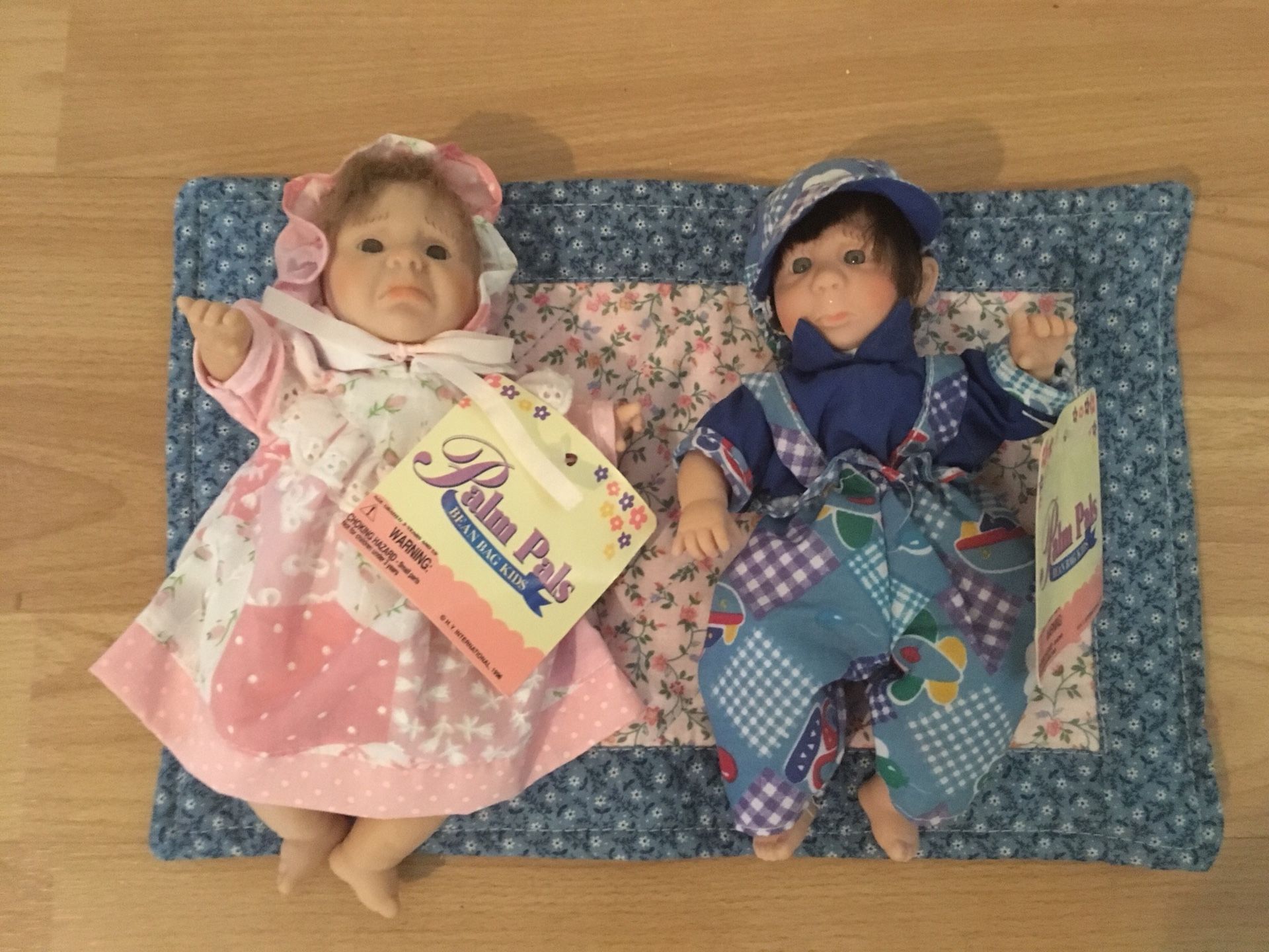Vintage Gi-Go palm pals expression dolls