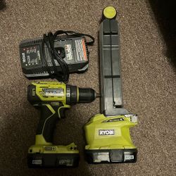 Ryobi Light And Power Drill Set