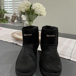 Juicy Couture Fur Lined Boots Size 9