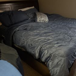 California king Bed