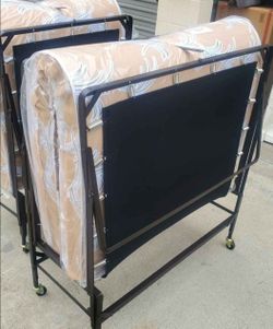 Twin folding bed