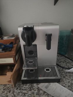Nespresso Lattissima Pro Espresso Machine