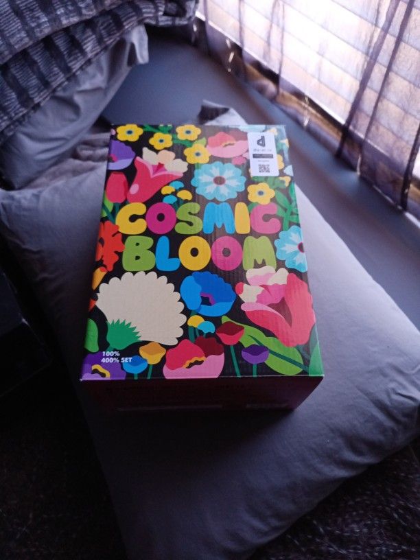 Medicom Cosmic Blossom 100% 400%