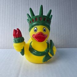 Liberty Duck statue Crown Yellow July 4 inches New York rubber America 250th