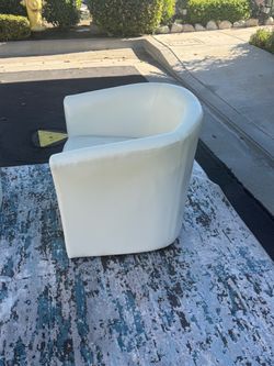 2 Bucket chairs