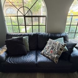 Black Leather Couch 
