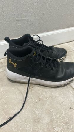 Black under armor men 11.5