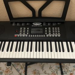 Benjamin Adams DK7000 Portable Keyboard With Stand 
