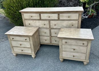 Dresser & Nightstand Set DELIVERY AVAILABLE