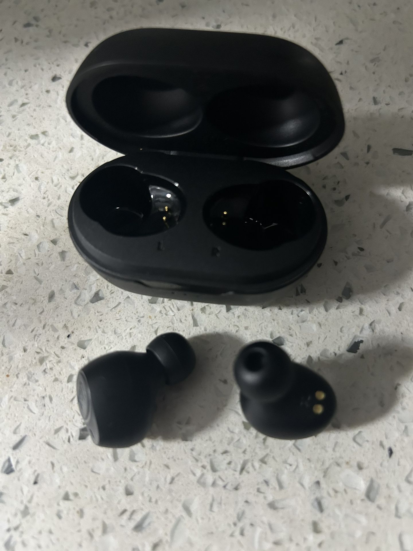 JBL Wireless Earbuds