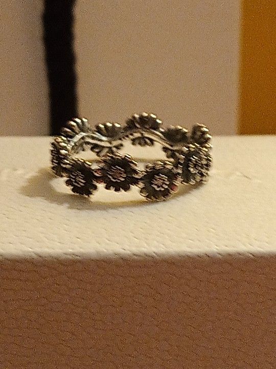 Pandora Authentic Brand New Sterling Silver Sparkling Daisy Flowers Crown Ring Size 6