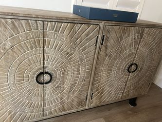 Vivian Sideboard 