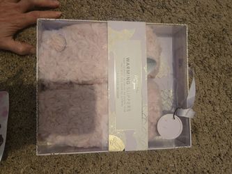 Warming slipper for women 