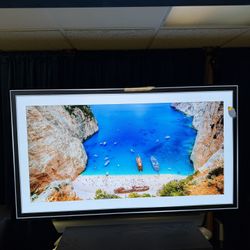 LG OLED 77” TV, OLED77C8P, Mint!