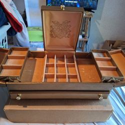 VTG Lady Buxton 3 Tier Jewelery Box
