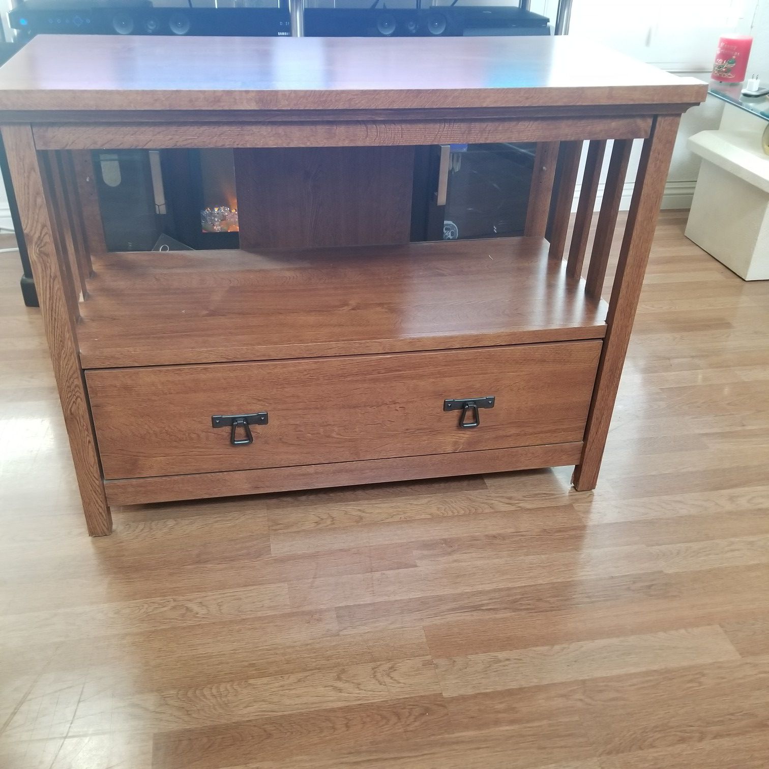 Wood TV Stand with Storage compartment. Great condition!