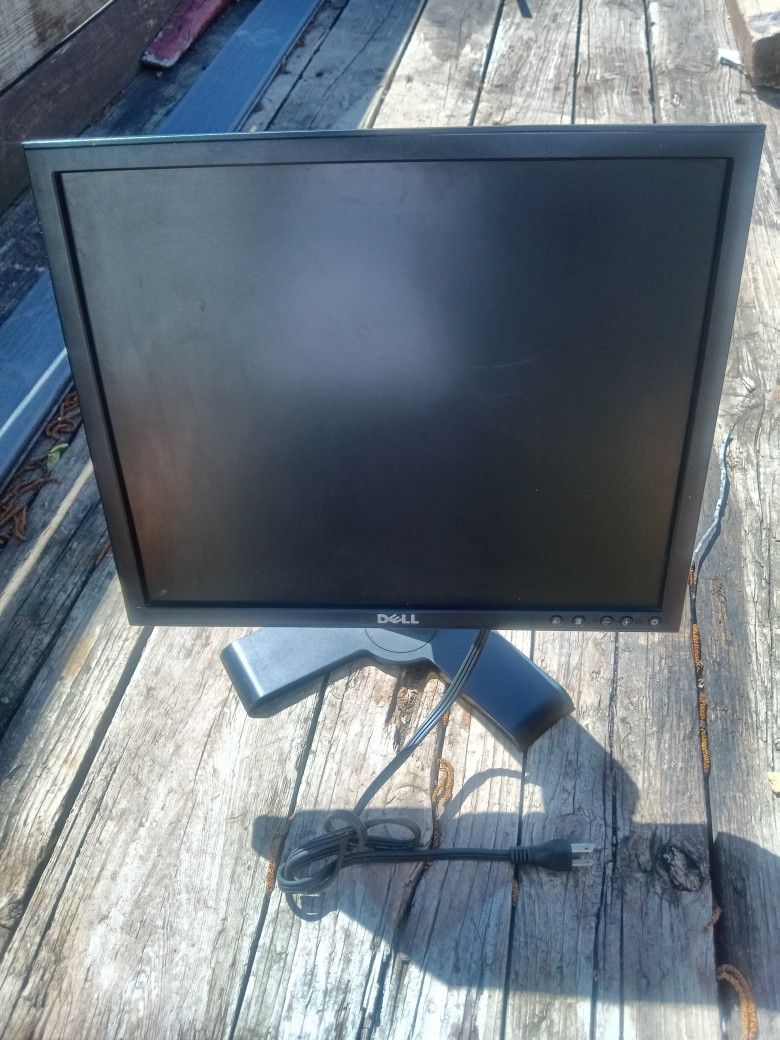 16 Inch Dell Monitor