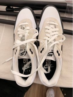 Men's Nike Max Sneakers Size 10