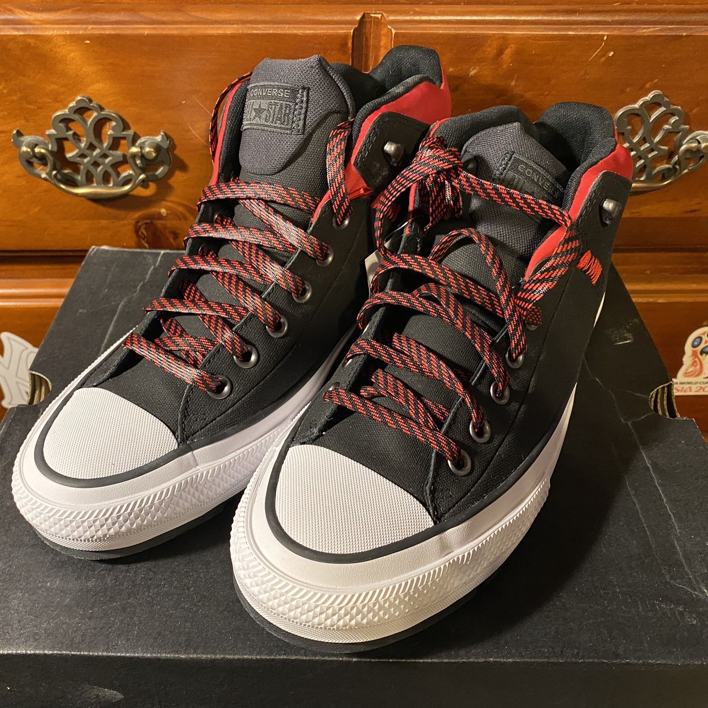Converse Chuck Taylor All Star Street Boot Mid-Top Unisex Sneaker