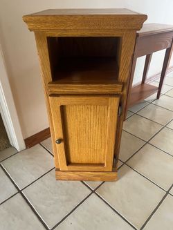 Oak Wood Nightstand with Cabinet and Open Shelf