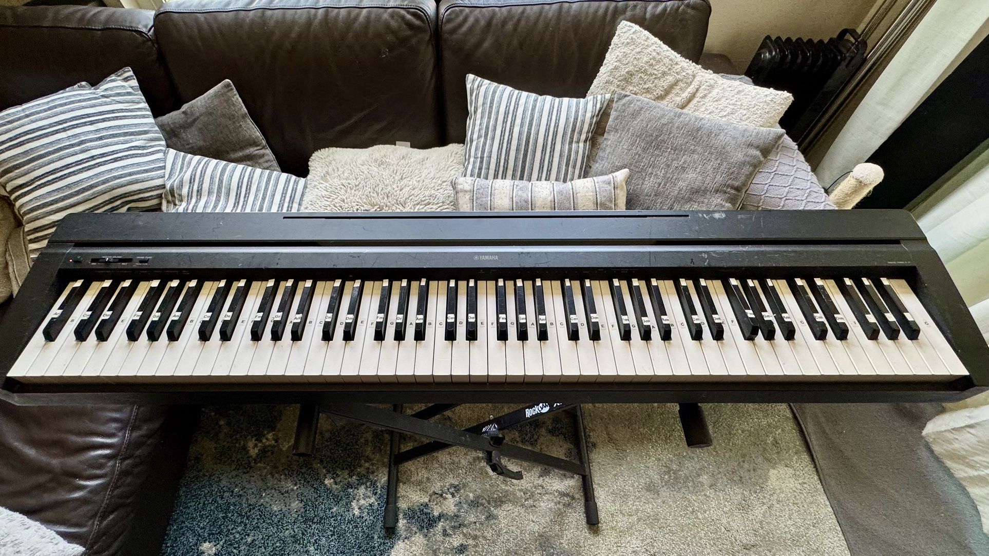 Yamaha P-71 Electric Piano