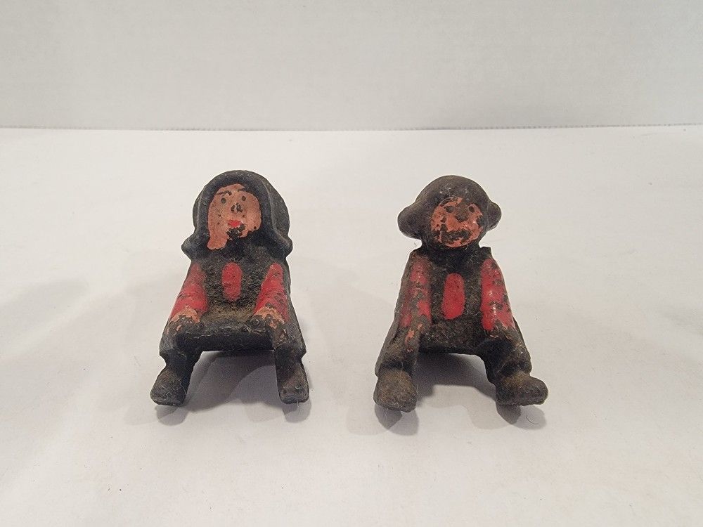 Vintage Cast Iron Amish Figures ~ 1.5 In Tall
