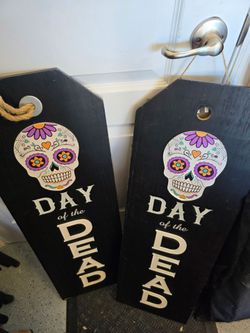 Day of dead signs
