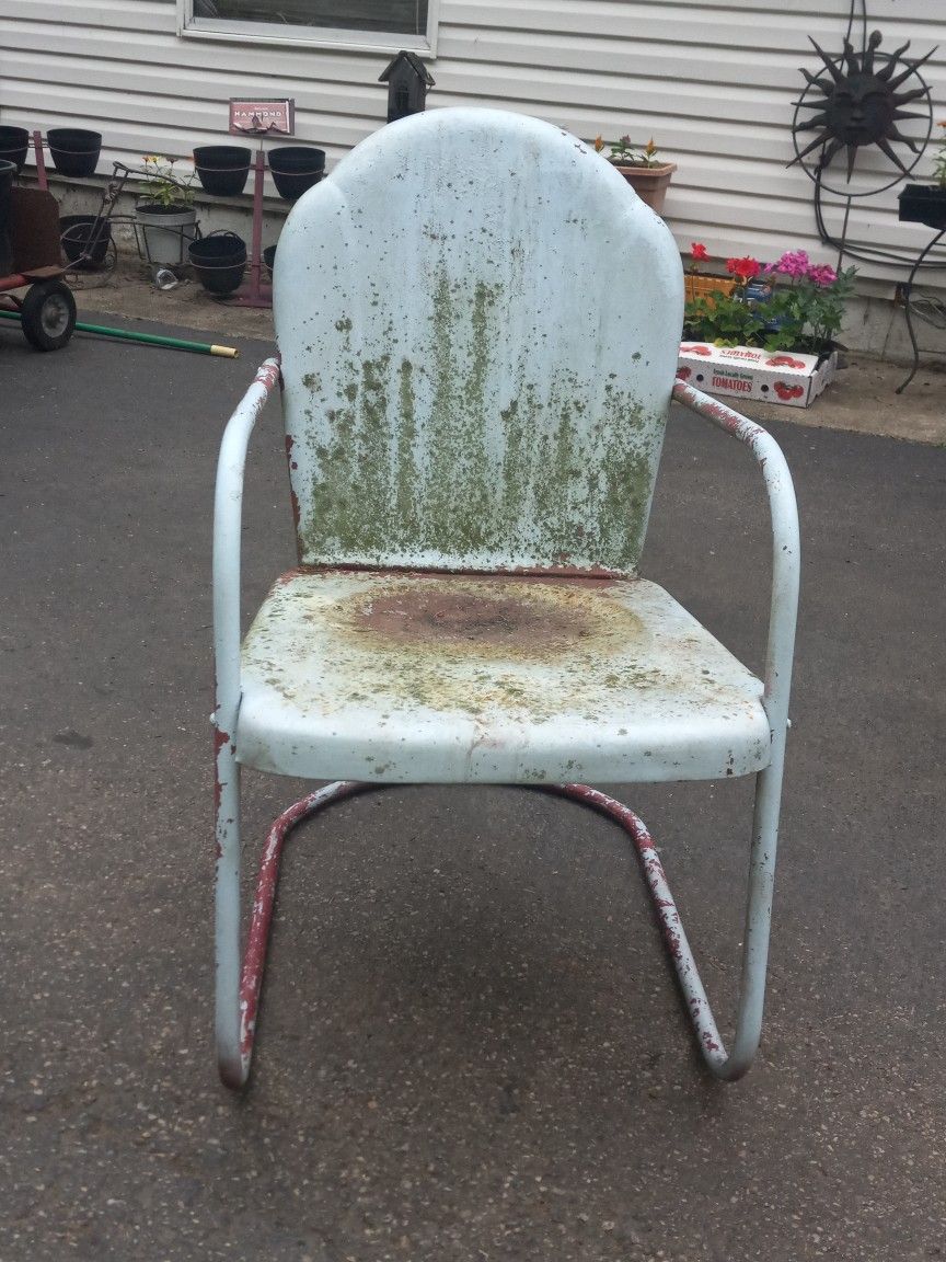 Old Clam Shell Style Metal Chair