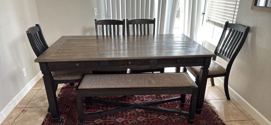Dining table with chear for six people
