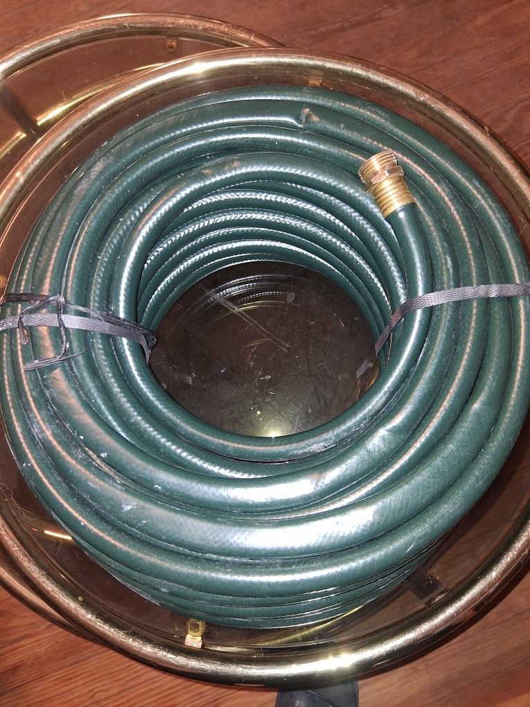 Husky 100ft Heavy Duty Water Hose New Condition