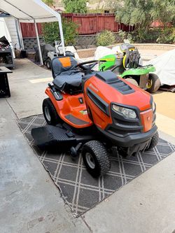 HUSQVARNA YTH1846 RIDING LAWN MOWER