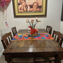Dining Table & 4 Chairs 