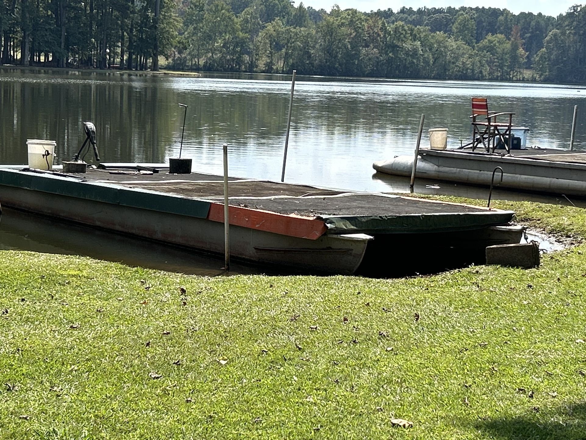 Pontoon Boat