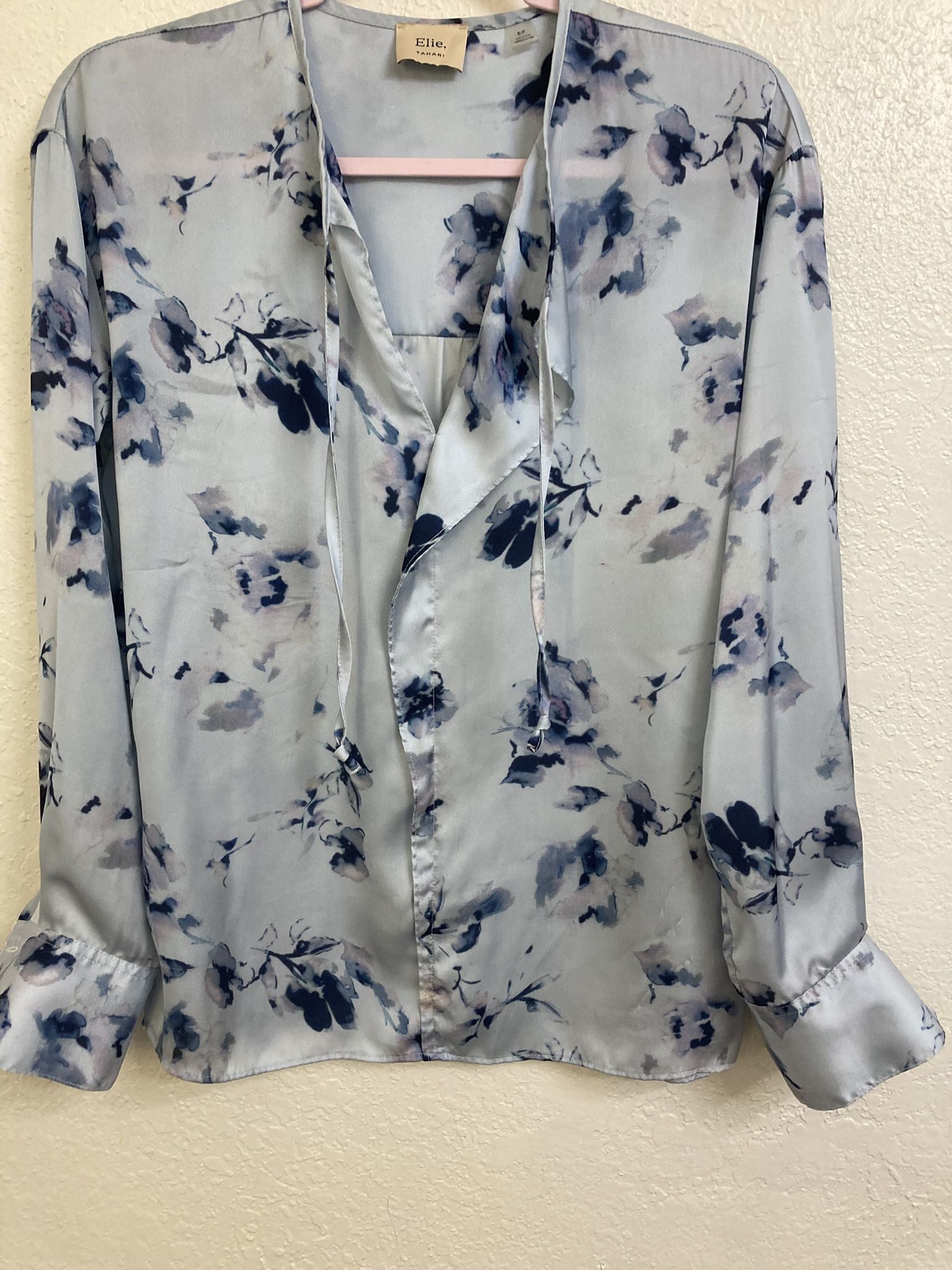 Elle Top Blouse Satin Size Small Floral