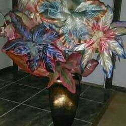 Large Floral in large glass vase! Haegar Brand 2001