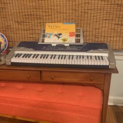 Keyboard In Like New Condition