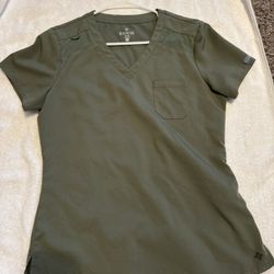 Medcouture Shirt & Pants Scrubs